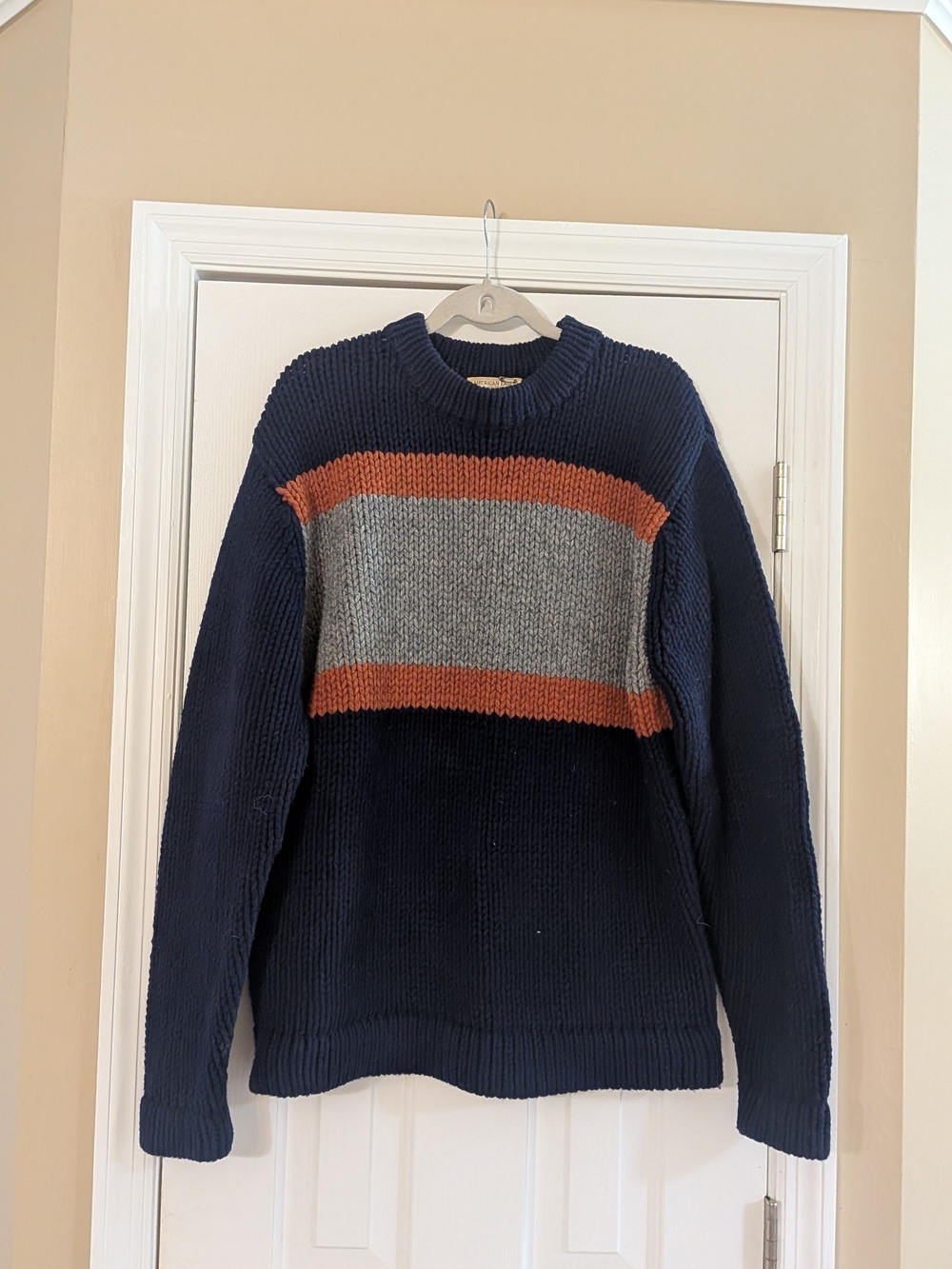 American Eagle Outfitters Vintage Navy Crewneck Sweater L
